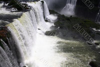 Iguassu (Iguazu; Igua