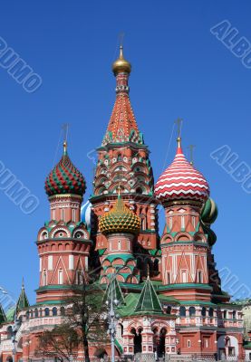 The Pokrovsky Cathedral (St. Basil`s Cathedral) on Red Square, M