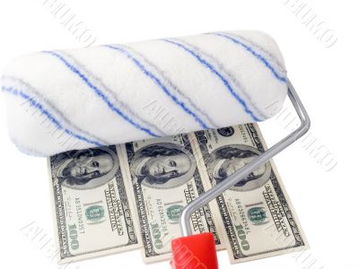 roller brush draws the American dollars