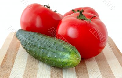 Vegetables on cutting board.