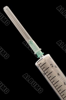 Syringe needle