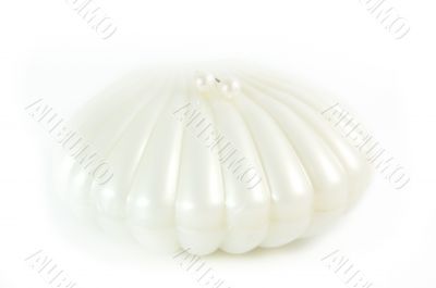 box in pearl shape