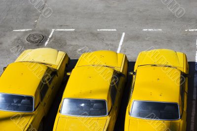 yellow taxi