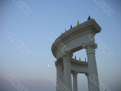 Round arch