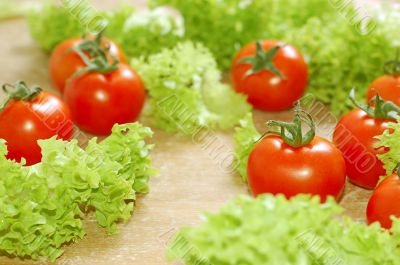 Fresh salad with tomatoes