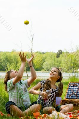 Throwing an apple