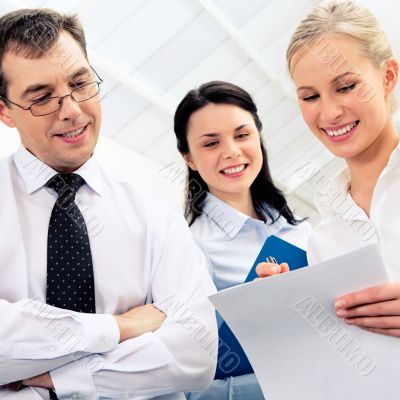 Reading document