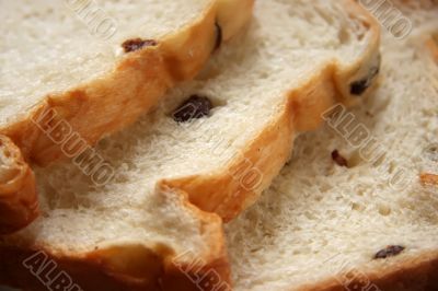 Raisin bread