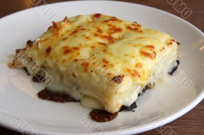 Lasagna dish