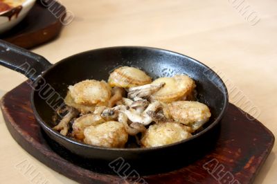 Fried scallops