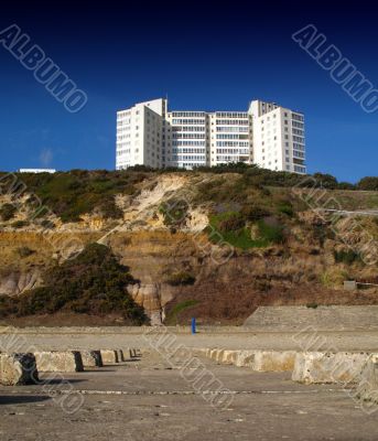 looking towards the cliffside from the sea