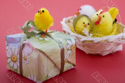 Easter nest with chicks
