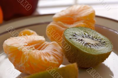 Kiwi and Clementine Tangerines