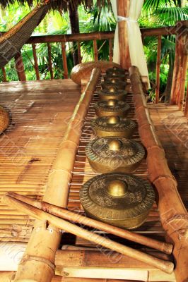 brass gong instrument