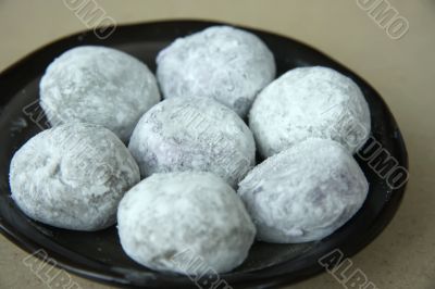Mochi dessert