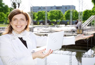 happy architect