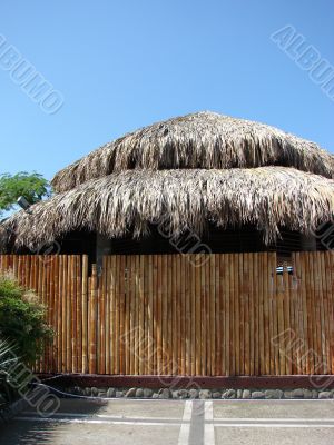 Greater hut