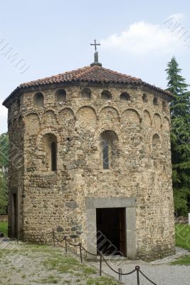 Agliate - Baptistery