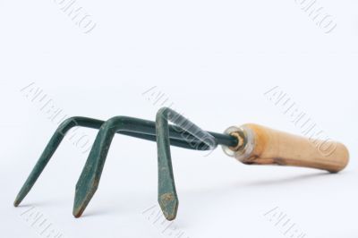 Hand cultivator