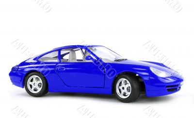 Lateral view of a great car.