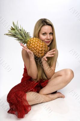Blonde  with pineapple