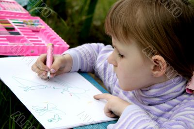 drawing girl