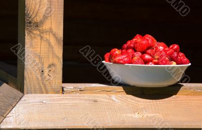 bowl of strawberries