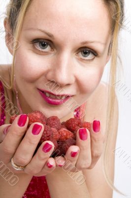 Blonde with raspberries