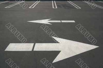 Opposite Arrows