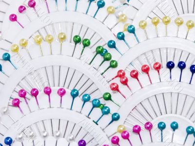 Multi-coloured needles 7