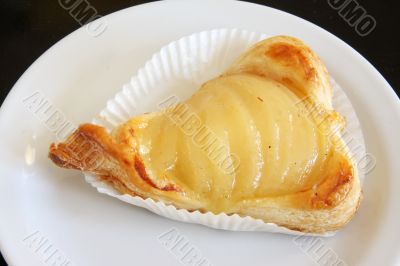 Pear tart