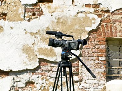videocamera near wall