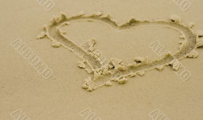 heart on sand