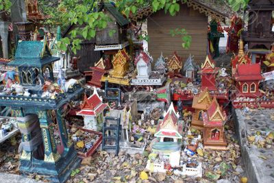 Spirits under the tree