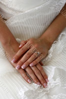Hands of the bride