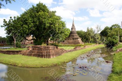 Wat and moat