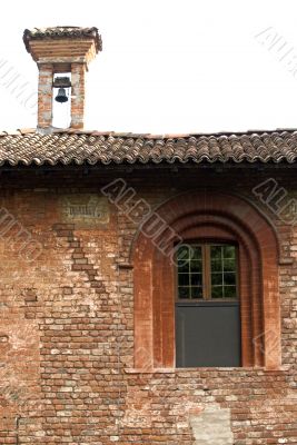Castle of Peschiera Borromeo: window