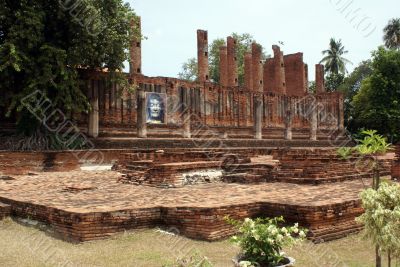 Ruins in wat Tummickarat