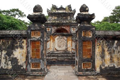 Gate
