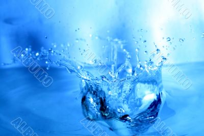 blue water splash