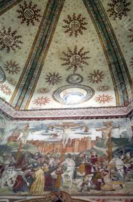 Frescos into Santa Maria di Bressanoro