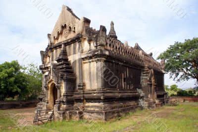 Gray temple Upalithein