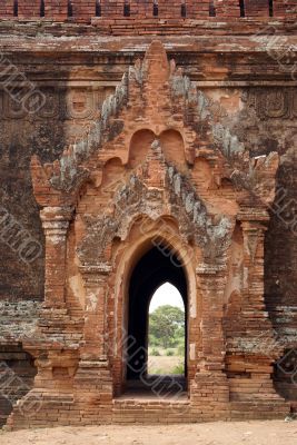 Gate