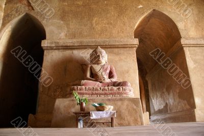 Seatting Buddha
