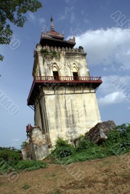 Fallinmg tower
