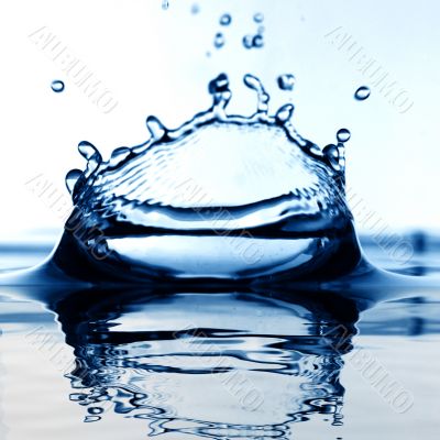 colossal water splash