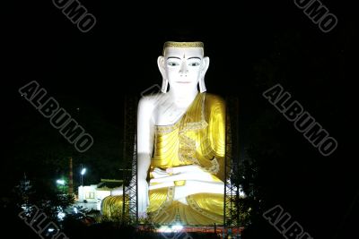 Buddha at night