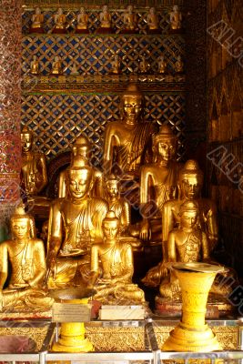 Shrine wioth Buddhas