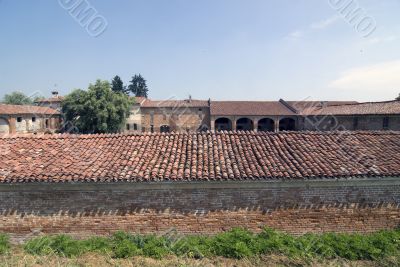 Old farmhouse along the Po river