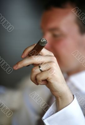 Smoking cigar